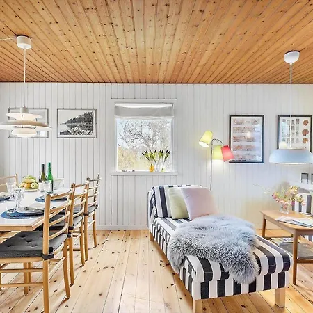 Ae237-aeroskobing-hanses-ager-19 * Ærøskøbing